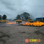 1º BBM participa de Curso de Resgate em Aeronaves da ANAC
