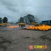 1º BBM participa de Curso de Resgate em Aeronaves da ANAC