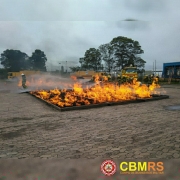 1º BBM participa de Curso de Resgate em Aeronaves da ANAC