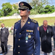 Associação Brasileira dos Integrantes do Batalhão Suez outorga medalha ao Comando do CBMRS