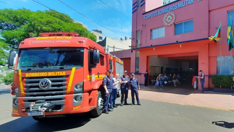 CBMRS realiza entrega de viatura de combate a incêndio ao 12º BBM