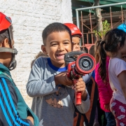 Bombeiro na Escola já esteve em mais de 900 escolas, em todo o Estado.