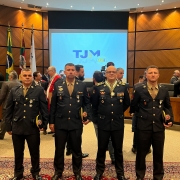 Integrantes do CBMRS são condecorados pelo TJMRS