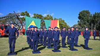 Corpo de Bombeiros Militar do Rio Grande do Sul forma 52 primeiros-sargentos para serem oficiais